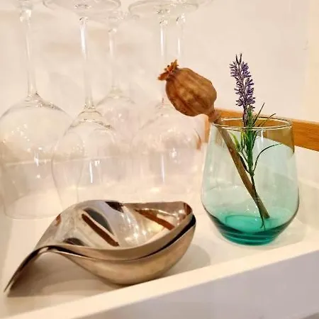 Apartament Flair 'fachwerk & Flair' - Altstadt-apartment 78 Qm Fuer Urlaub Oder Geschaeftsreise, Innenstadtlage, Ruhig, Modern, 900 M Bahnhof, 24 Std Check-in, Wlan, Streaming, Kueche, Regendusche, 2 X Doppelbett, Direkt Am Neuen Markt In Der Altstad *