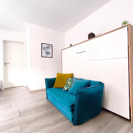 Grosse 78 Qm Altstadt 'fachwerk & Flair' Familien- Geschaeftsreisende, Monteurswohnung, Innenstadtlage, Ruhig, Modern, 900 M Bahnhof, 24 Std Check-in, Wlan, Kueche, 5 Personen, Oeffentlicher Parkplatz Direkt Neben Dem Haus Herford
