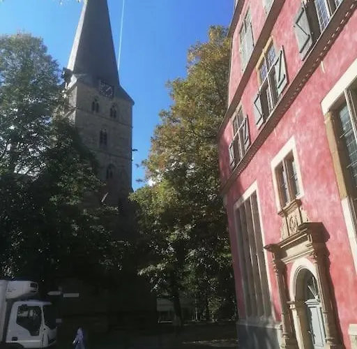 Flair 'fachwerk & Flair' - Altstadt-apartment 78 Qm Fuer Urlaub Oder Geschaeftsreise, Innenstadtlage, Ruhig, Modern, 900 M Bahnhof, 24 Std Check-in, Wlan, Streaming, Kueche, Regendusche, 2 X Doppelbett, Direkt Am Neuen Markt In Der Altstad Apartamento